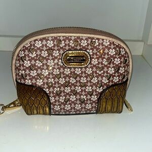 🎉3/20 Brangio brown and gold wristlet clutch purse